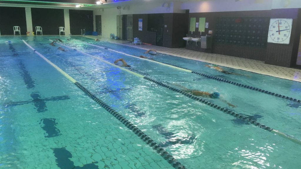 泳ぎ込みをしたことがない初心者向けの水泳練習メニュー かとすい トライアスロンスイム オーシャンスイム